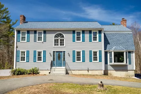 1175 Elm St, Leominster, MA 01453