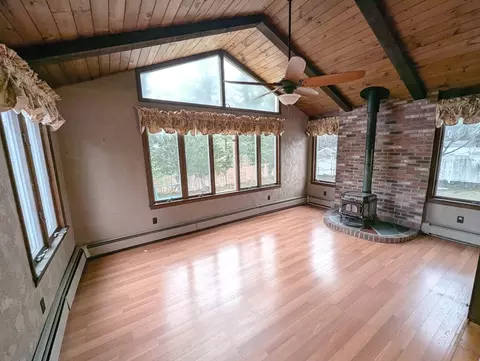 145 Pleasant St, Franklin, MA 02038 photo 5