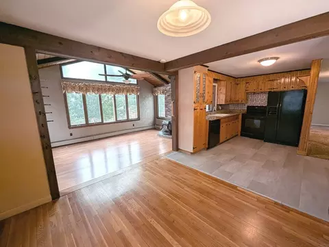 145 Pleasant St, Franklin, MA 02038 photo 4