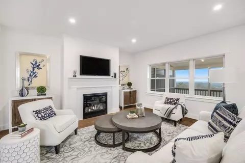 43 Outlook E #43, Plymouth, MA 02360