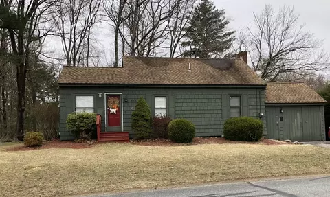338 Lebanon Hill Rd, Southbridge, MA 01550