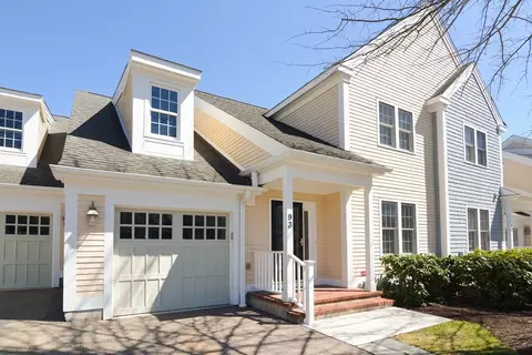 93 Godfrey Dr #93, Norton, MA 02766