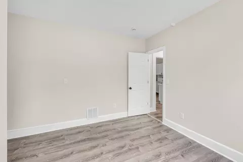 342 Wilbraham Rd, Springfield, MA 01109 photo 14