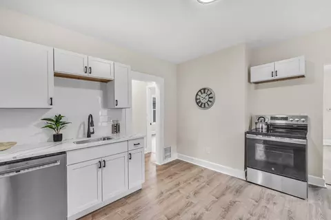 342 Wilbraham Rd, Springfield, MA 01109 photo 9