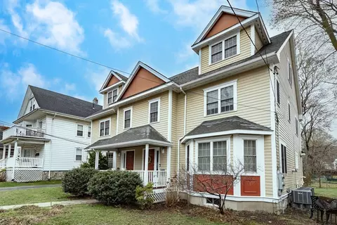 126 Florence St #126, Boston, MA 02131