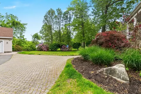 4 Valley Rd, Danvers, MA 01923 photo 32