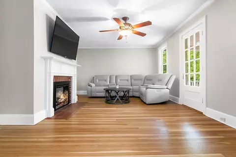 4 Valley Rd, Danvers, MA 01923 photo 14
