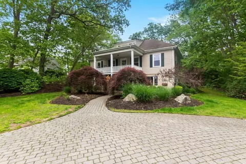 4 Valley Rd, Danvers, MA 01923