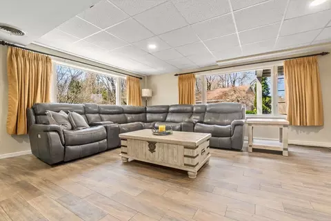4 Valley Rd, Danvers, MA 01923 photo 26