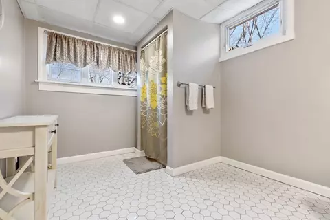 4 Valley Rd, Danvers, MA 01923 photo 29