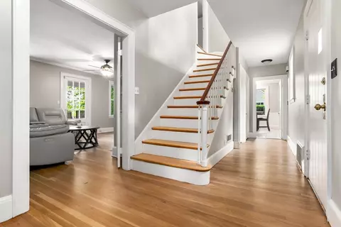 4 Valley Rd, Danvers, MA 01923 photo 5