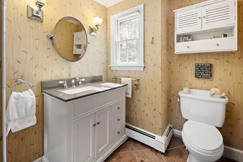 82 Risley Rd, Chestnut Hill, MA 02467 photo 13