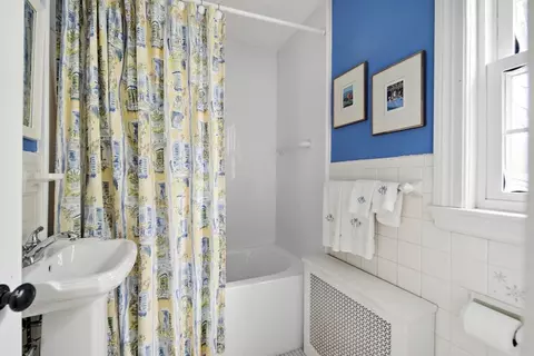 82 Risley Rd, Chestnut Hill, MA 02467 photo 17