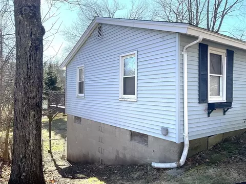 Exterior - 91 Euclid St, Athol, MA 01331 photo 2 of 4