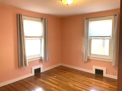 Bedroom - 91 Euclid St, Athol, MA 01331 photo 3 of 4