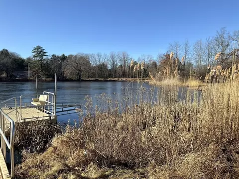 View/Area - 91 Euclid St, Athol, MA 01331 photo 2 of 3