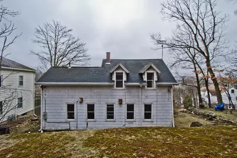 11 Chilmark St, Worcester, MA 01604 photo 2