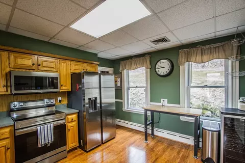 11 Chilmark St, Worcester, MA 01604 photo 6