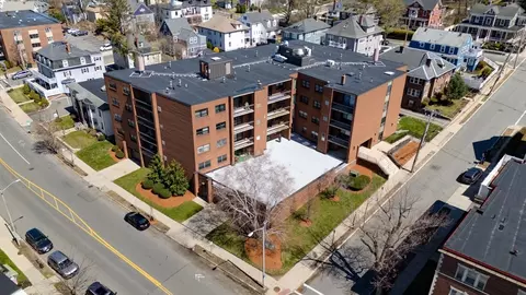 12 Mount Vernon St #17, Melrose, MA 02176