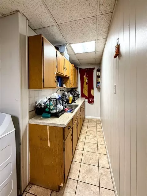 103 Hamilton St, Worcester, MA 01604 photo 8