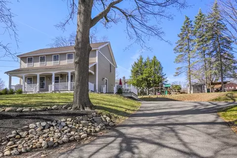 111 Lancaster St, Fitchburg, MA 01420