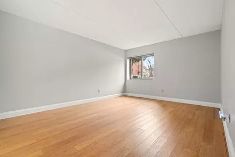 Living - 159 Main St #8B, Stoneham, MA 02180 photo 6 of 7