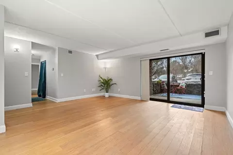 Living - 159 Main St #8B, Stoneham, MA 02180 photo 5 of 7