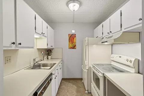 Kitchen - 159 Main St #8B, Stoneham, MA 02180 photo 1 of 5