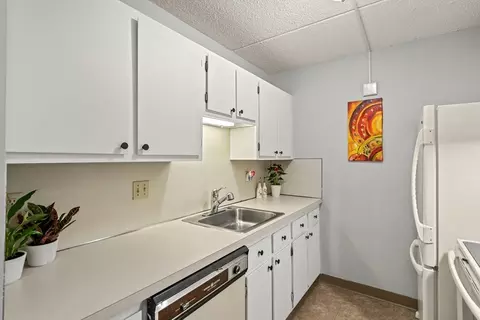 Kitchen - 159 Main St #8B, Stoneham, MA 02180 photo 3 of 5
