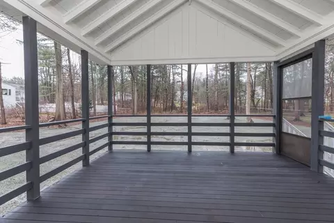 18 Longmeadow Dr, Canton, MA 02021 photo 17