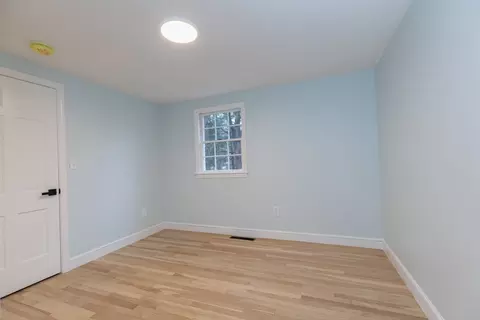 18 Longmeadow Dr, Canton, MA 02021 photo 12