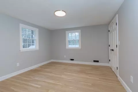 18 Longmeadow Dr, Canton, MA 02021 photo 14