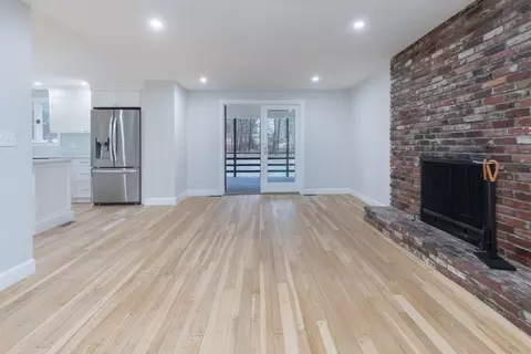 18 Longmeadow Dr, Canton, MA 02021 photo 9