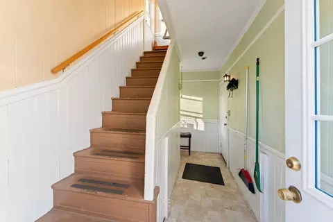 Entry Way - 360 School St, Webster, MA 01570 photo 1 of 2