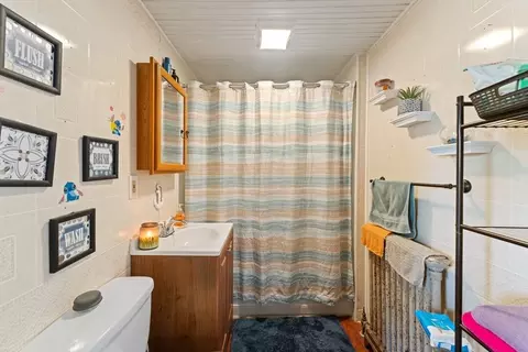 Bath - 360 School St, Webster, MA 01570 photo 1 of 1