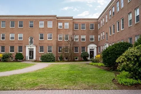 Exterior - 46 Browne St #1, Brookline, MA 02446 photo 2 of 2