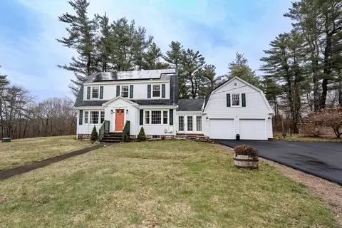 34 E Derry Rd, Derry, NH 03038
