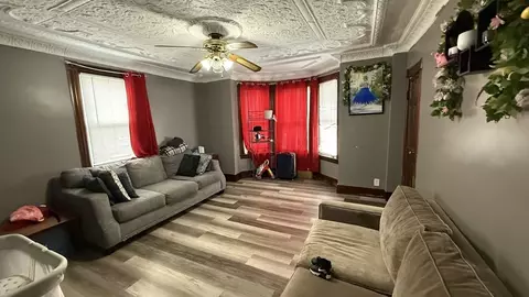 51 Maple St, Warren, MA 01083 photo 3