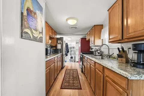 402 Elsbree St, Fall River, MA 02720 photo 8