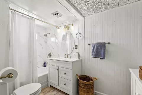 402 Elsbree St, Fall River, MA 02720 photo 19
