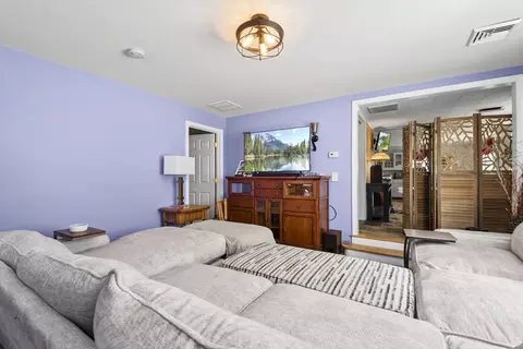 402 Elsbree St, Fall River, MA 02720 photo 14