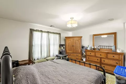 402 Elsbree St, Fall River, MA 02720 photo 16