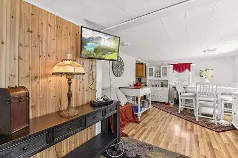 402 Elsbree St, Fall River, MA 02720 photo 4
