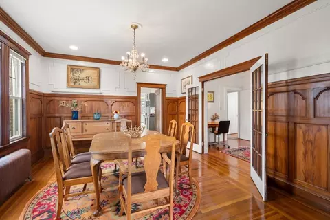 21 Colbourne Cres #1, Brookline, MA 02445 photo 5