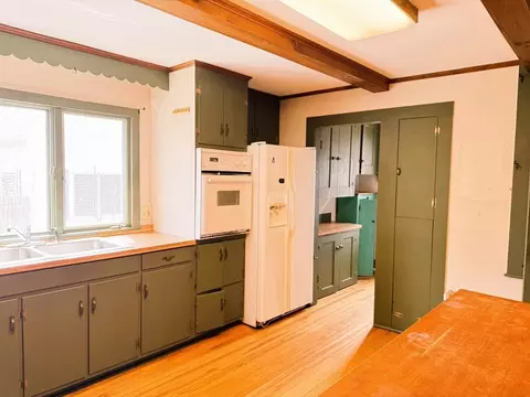 Kitchen - 4 Gareau Ave, Ware, MA 01082 photo 4 of 6