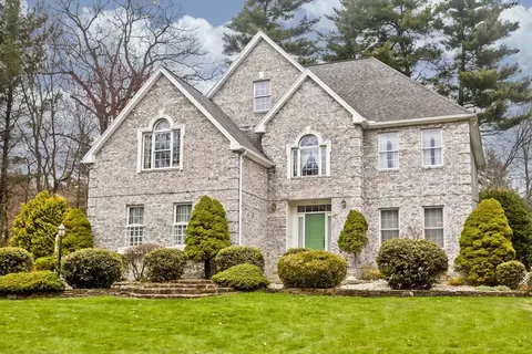 151 Windham Dr, East Longmeadow, MA 01028