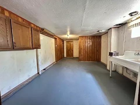 Other - 137 Carroll St, Springfield, MA 01108 photo 4 of 5