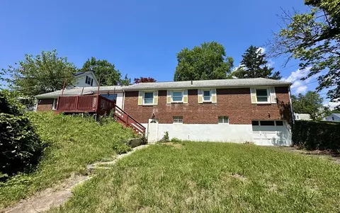 Exterior - 137 Carroll St, Springfield, MA 01108 photo 3 of 3