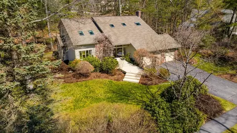 2 Woodcock Path, Natick, MA 01760