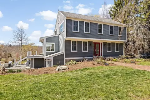 31 Candlewood Dr, Scituate, MA 02066